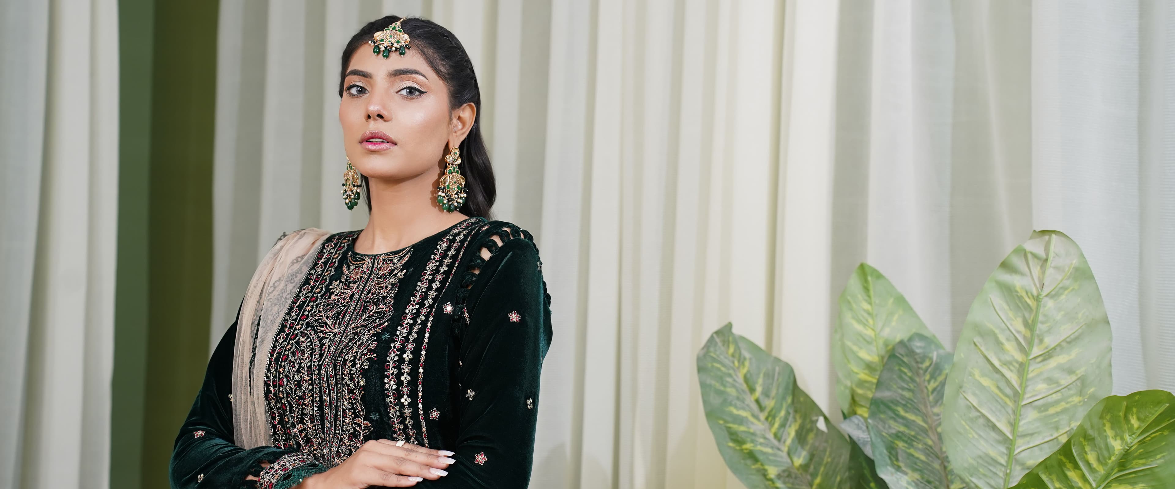 Kamran Embroidery Party Wear Collection - Emerald Green Hand-embroidered Velvet