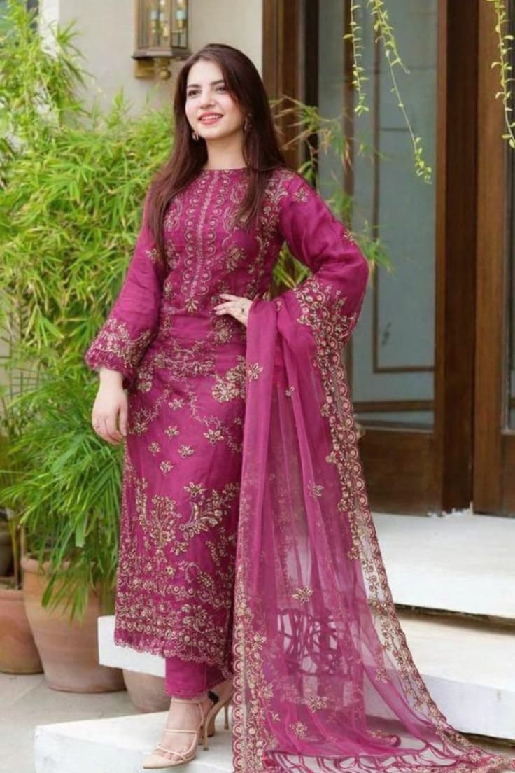 Gulrang Lawn Luxury Lawn Suit - Handcrafted Pakistani Embroidered Dress