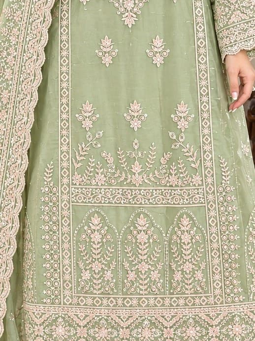 Hareem Handcrafted Suit thumbnail 3
