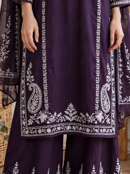Hoor Lawn Embroidered Lawn Suit thumbnail 3