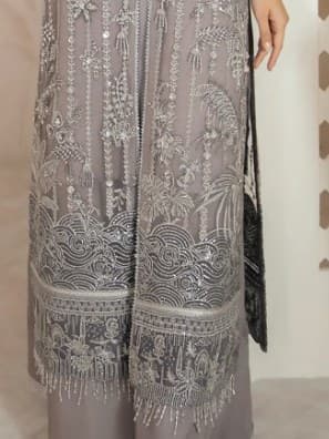 Hoorain Luxury Lawn Suit thumbnail 3