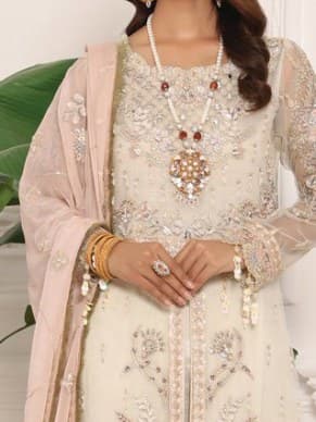 Zarnish Luxury Lawn Suit thumbnail 2